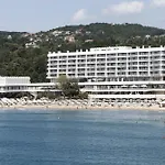 Marina Hotel, Sunny Day 4*