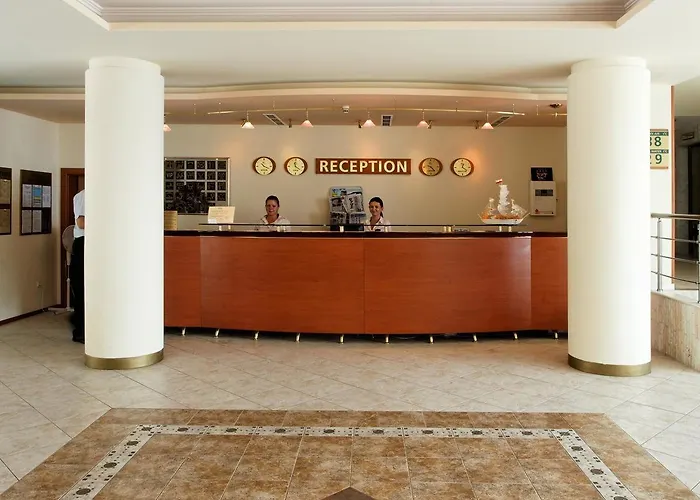 Marina Hotel, Sunny Day Hotel