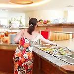 Marina Hotel, Sunny Day فندق 4*
