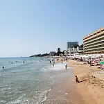فندق Marina Hotel, Sunny Day