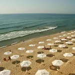 Marina Hotel, Sunny Day فندق فارنا