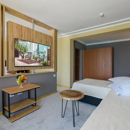 Marina Hotel, Sunny Day 4* Várna