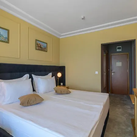 Marina Hotel, Sunny Day 4* Várna