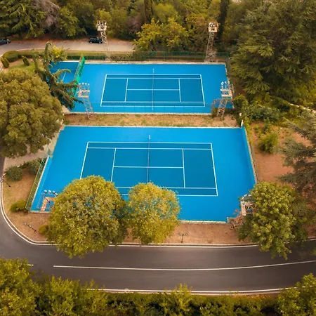 Marina Hotel, Sunny Day Szálloda