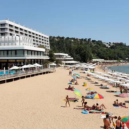 Marina Hotel, Sunny Day 4*