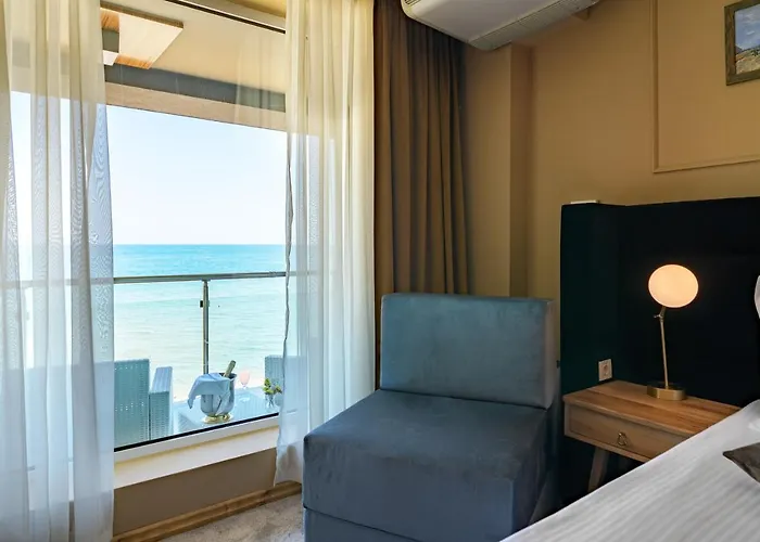 Marina Hotel, Sunny Day