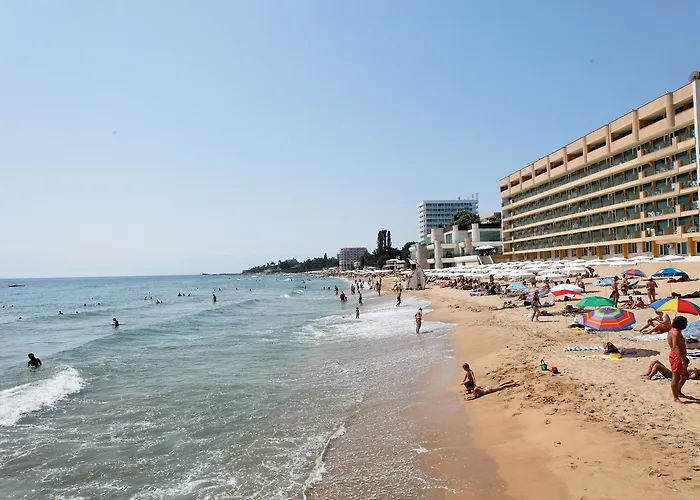 Отель Marina Hotel, Sunny Day